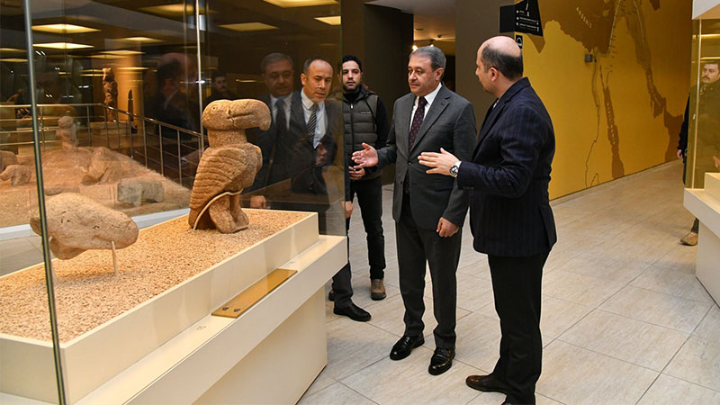 Göbeklitepe ve Karahantepe'den yeni eserler Şanlıurfa Arkeoloji Müzesi'nde sergileniyor