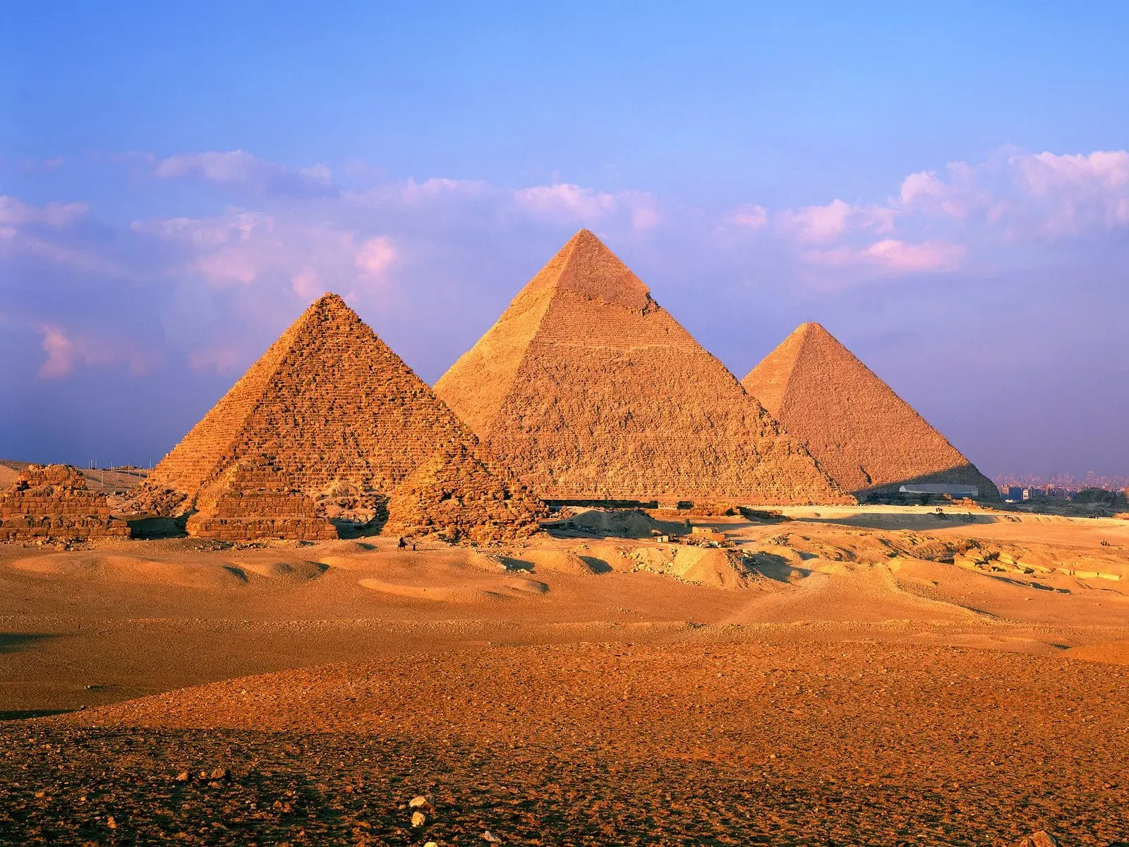 Mısır Piramitleri: dünyanın en büyük ve en gizemli yapıları