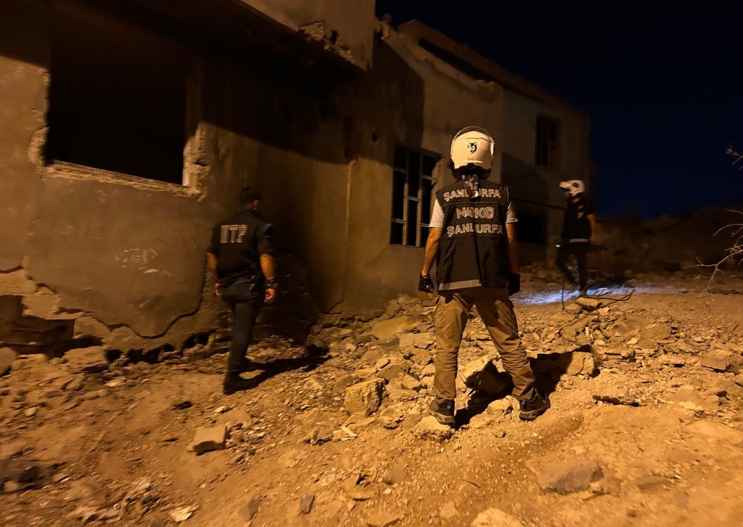 Şanlıurfa'da metruk bina ve bağ evlerinde uyuşturucu denetimi!