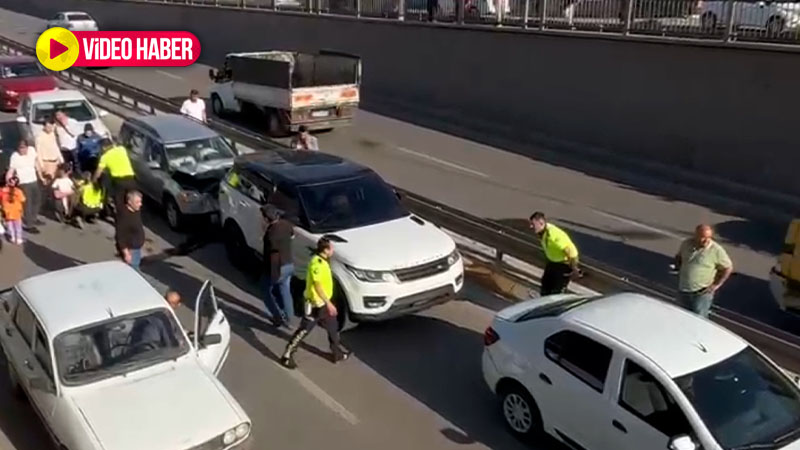 Şanlıurfa'da 6 aracın karıştığı zincirleme kaza! Uzun araç kuyrukları oluştu