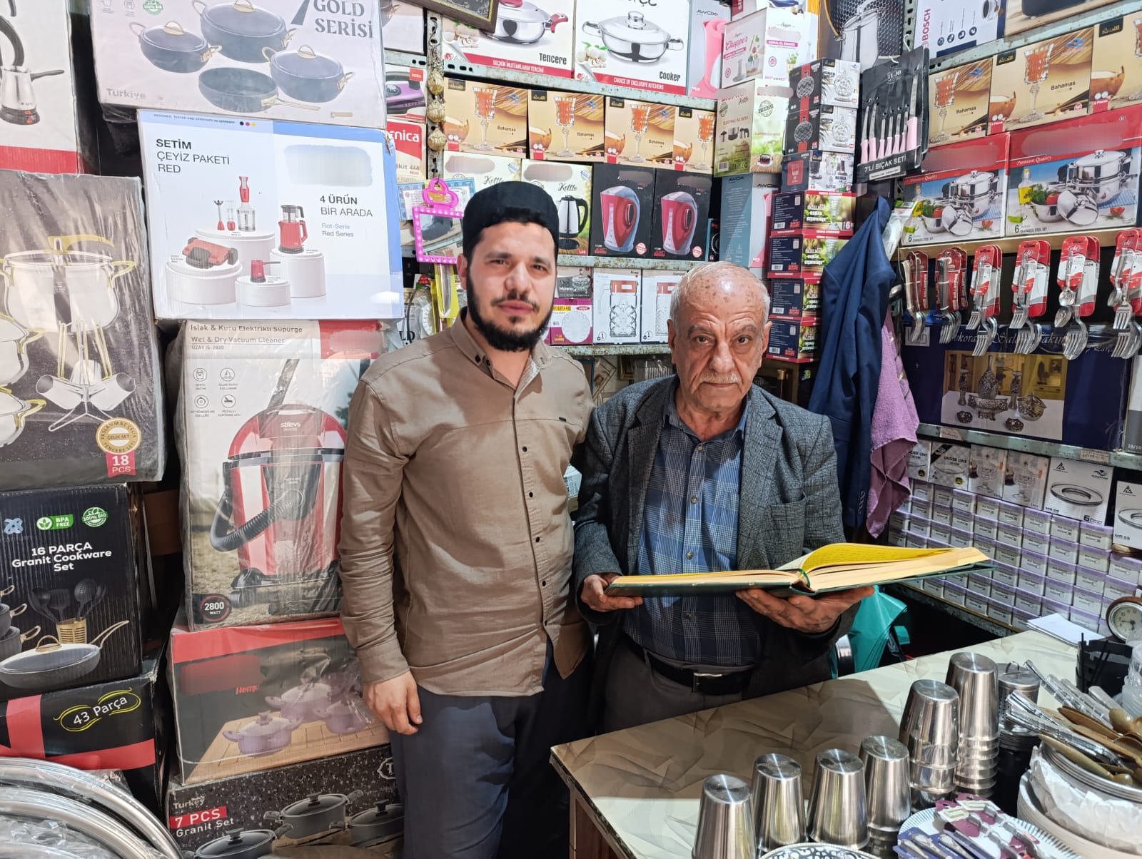 Şanlıurfalı esnafın Kur’an sevdası: Yaşına rağmen başardı