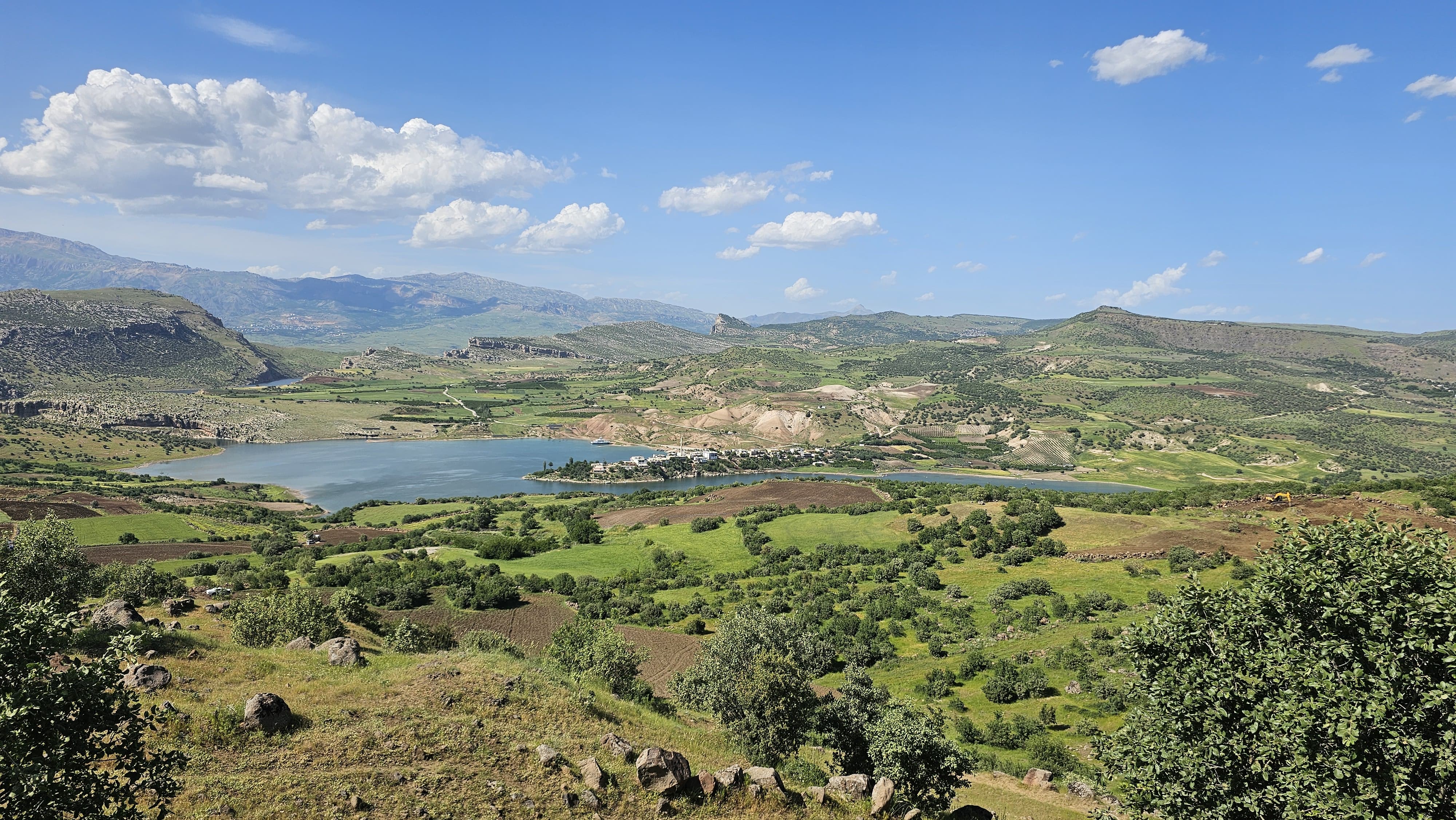 Şanlıurfa’nın "Küçük Karadeniz"i! Sıcaklık farkını duyan akın ediyor