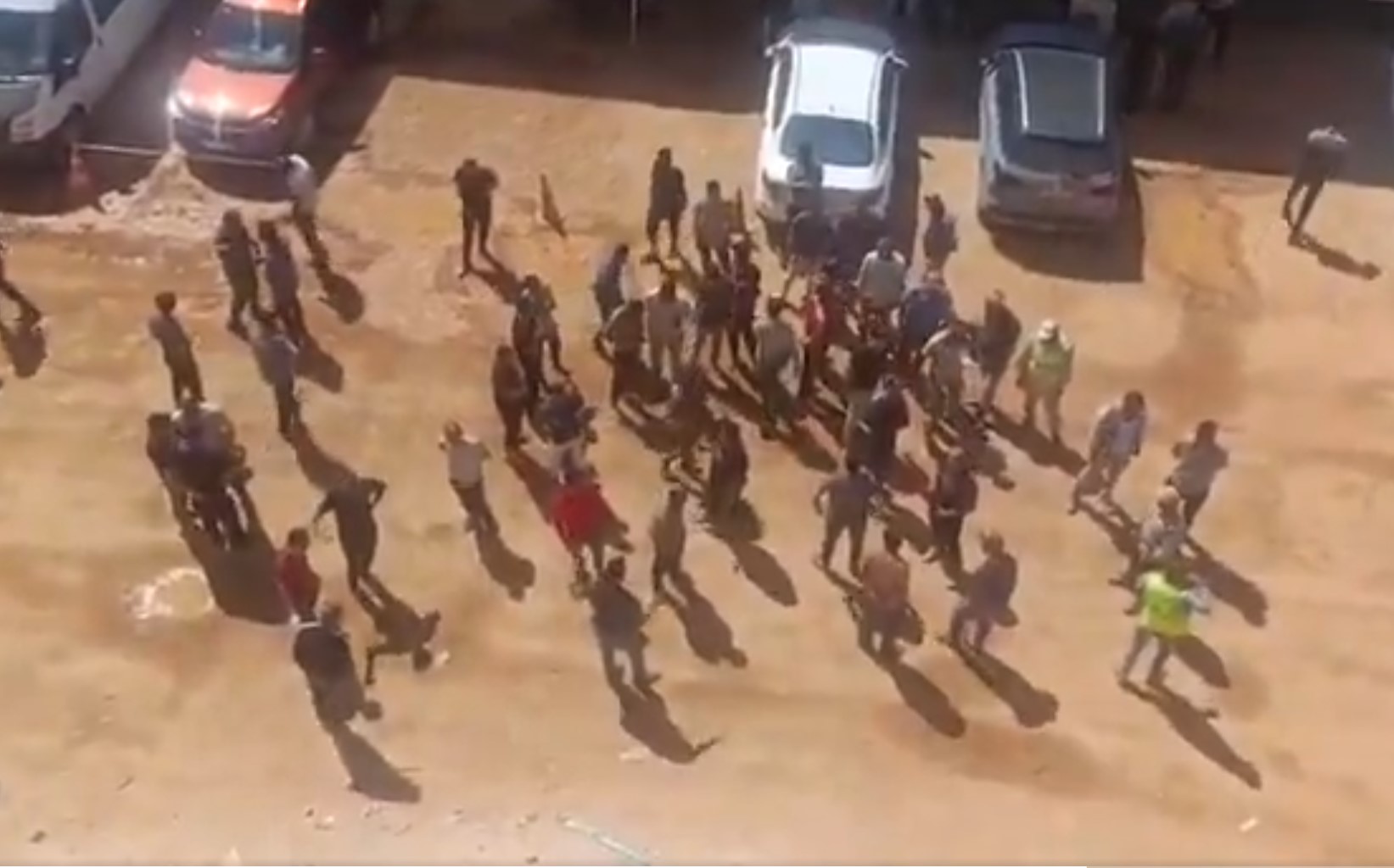 Şanlıurfa'nın komşusunda deprem konutları krizi! İşçiler eylemde