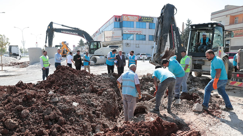 Beyazgül ŞUSKİ ekibiyle mazgal temizledi