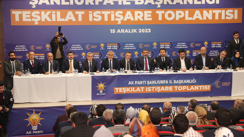 AK Parti Teşkilat Başkanı Kandemir Şanlıurfa'da teşkilatla buluştu