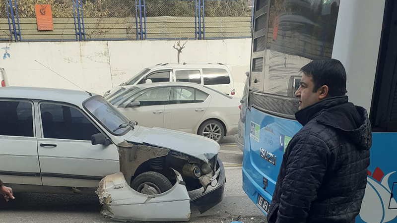Urfa’da TOGG’a ilk kazasını yaşatmıştı  Toros bu kez belediye otobüsüne arkadan çarptı