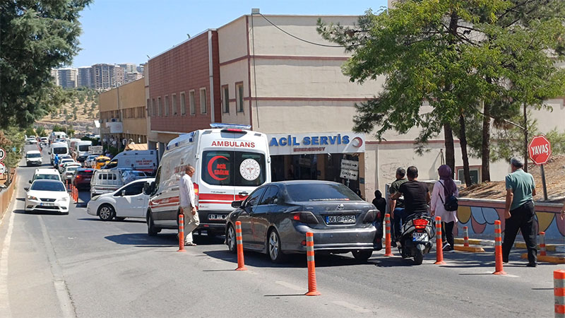 Şanlıurfa'da yunus polisleri otomobille çarpıştı! Yaralı polisler var