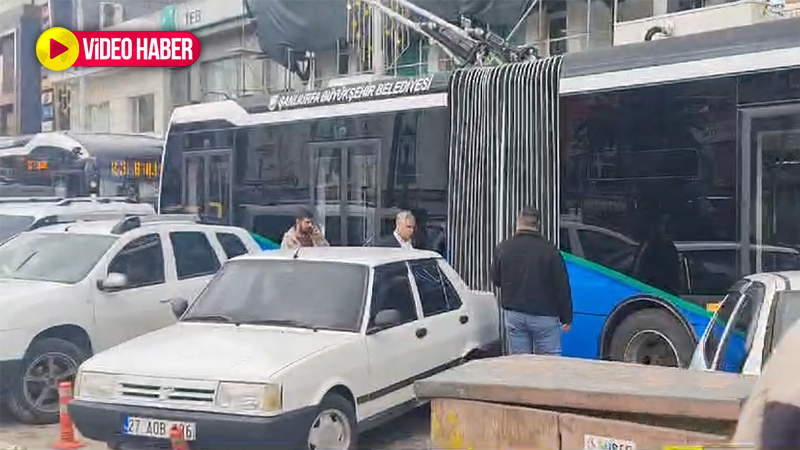 Şanlıurfa’da trambüsler kontak kapattı! Trafik felç