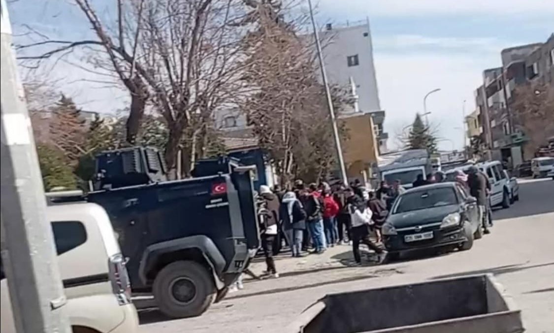 Şanlıurfa’da iki aile arasında taşlı ve sopalı kavga: Yaralılar var