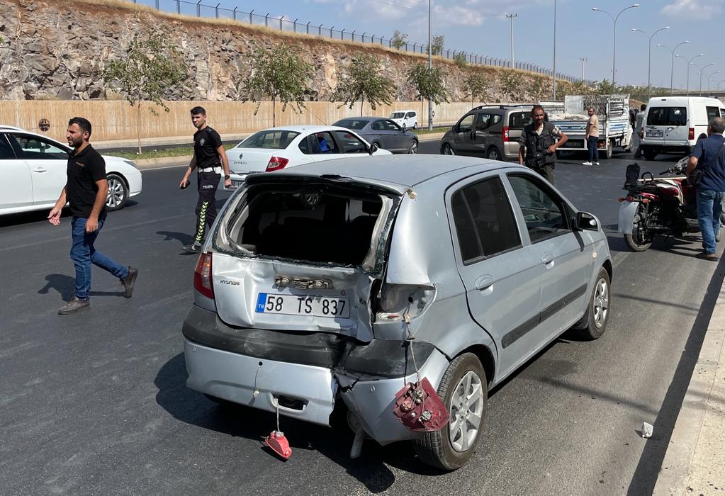 Başkan Beyazgül yaralıların yardımına koştu