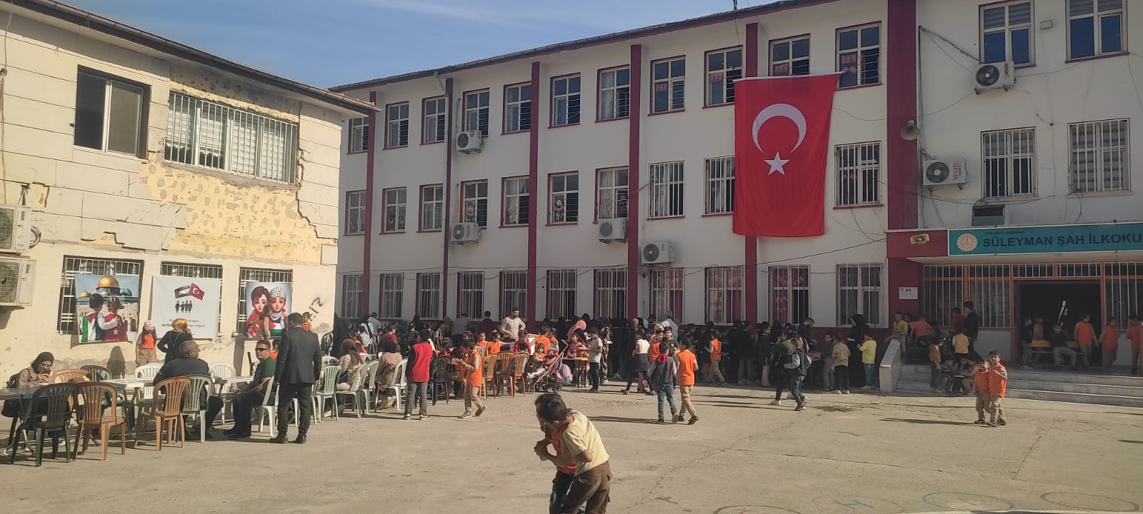 Urfa’da örnek davranış! Zulme sessiz kalmadılar