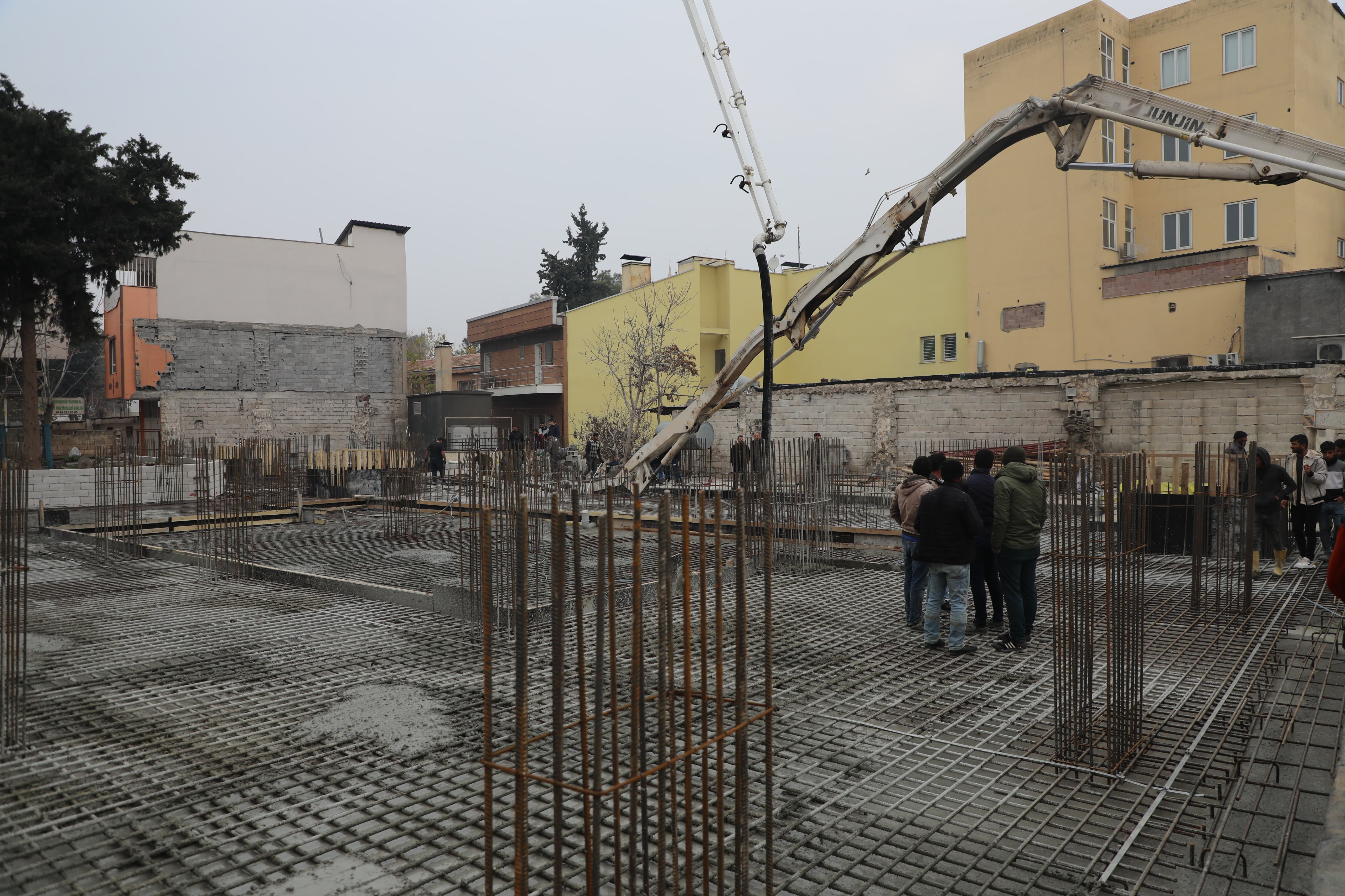 Şanlıurfa’da depremde yıkılan Kışla Camii’nin temeli dualarla atıldı