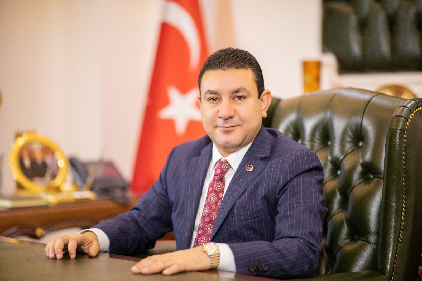 Başkan Özyavuz'dan bayram öncesi personele jest