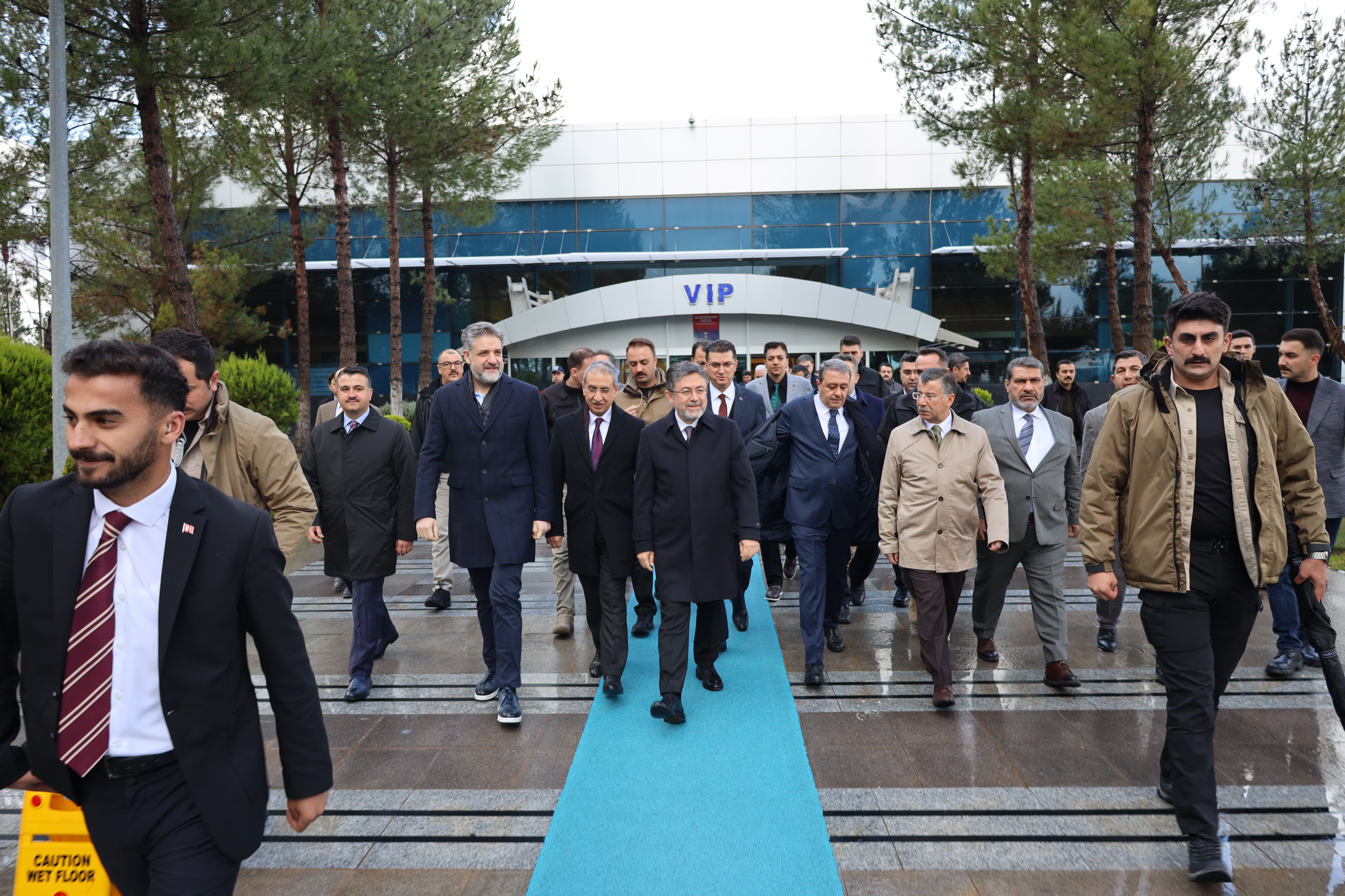 Bakan Yumaklı Şanlıurfa’ya geldi