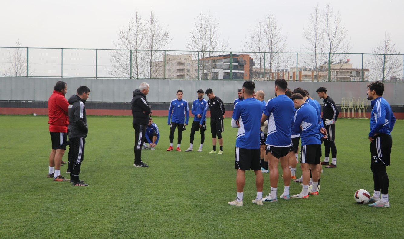 Karaköprü Belediyespor Konya'ya bileniyor