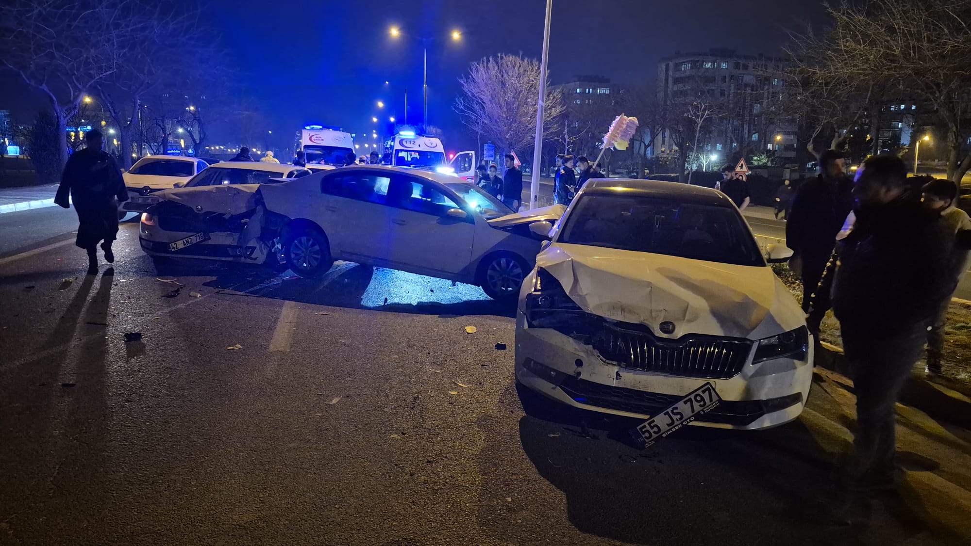 Şanlıurfa'da zincirleme trafik kazası! Yaralılar var...