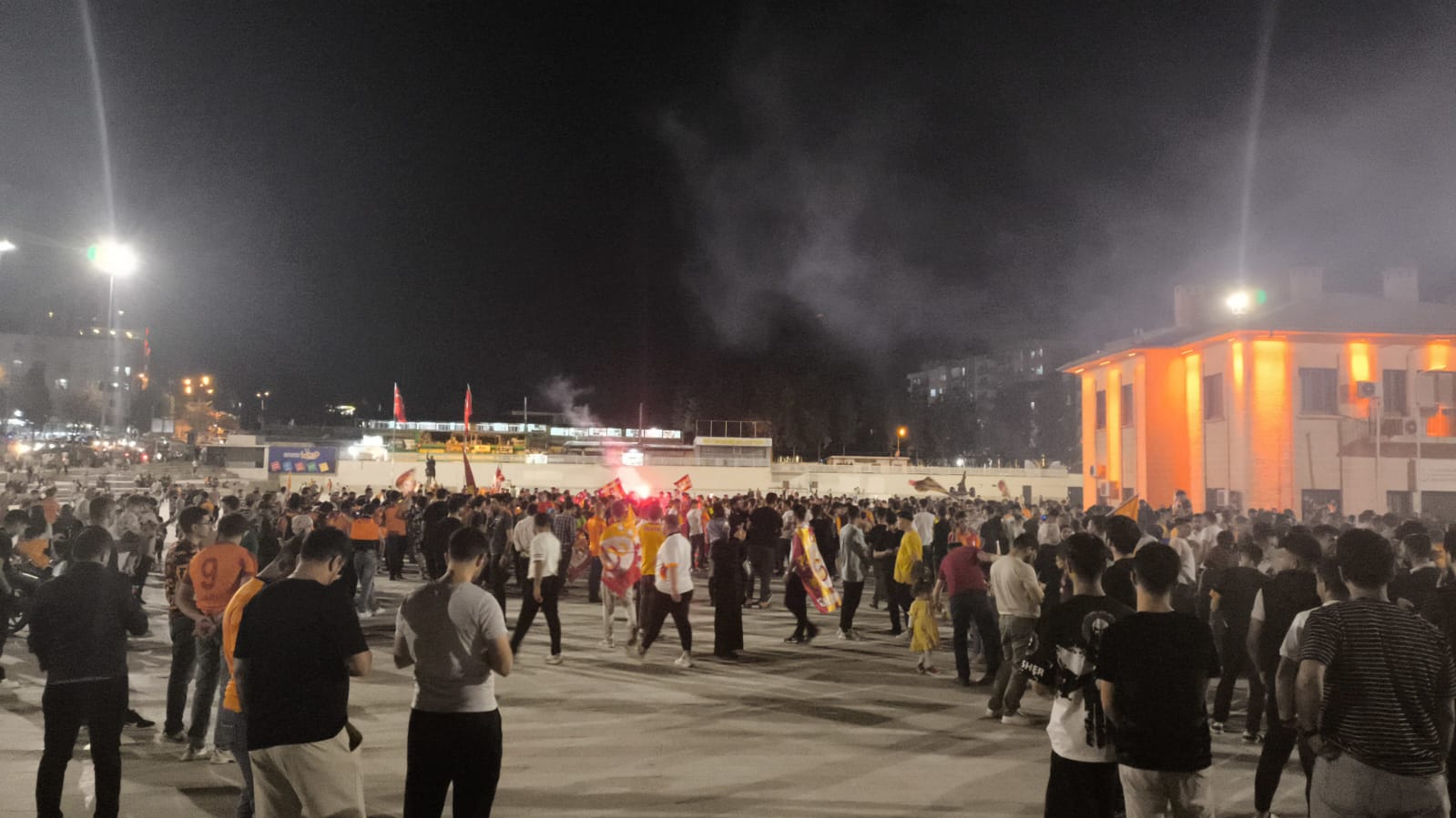 GS şampiyon oldu, Şanlıurfa'da taraftarlar sokağa döküldü! Kutlamalar başladı