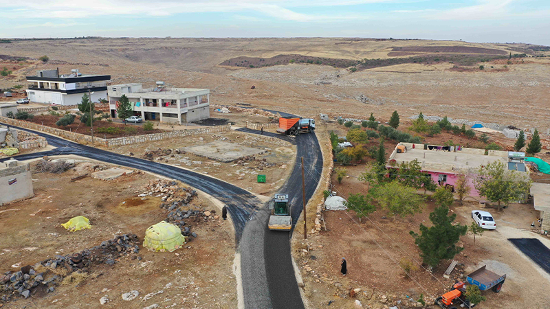 Urfa'daki köy yolları kışa hazırlanıyor