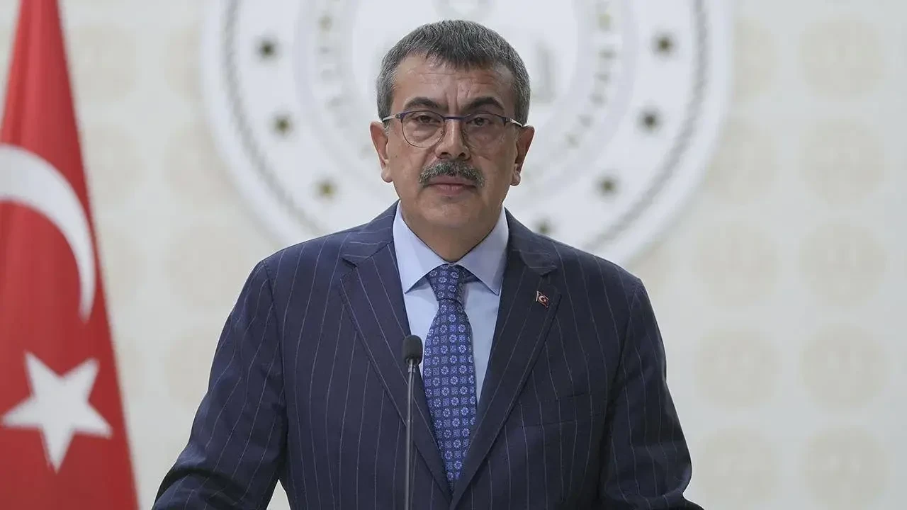 Deprem sonrası eğitime 2 gün ara verildi